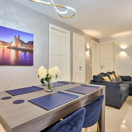 Designer Finished Apartment *