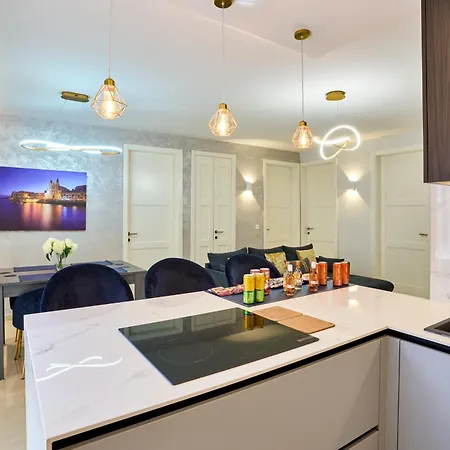 Designer Finished Apartment *